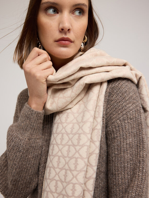 Langer Jacquard-Schal mit Fransen