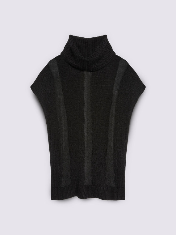Chaleco con cuello alto y transparencias