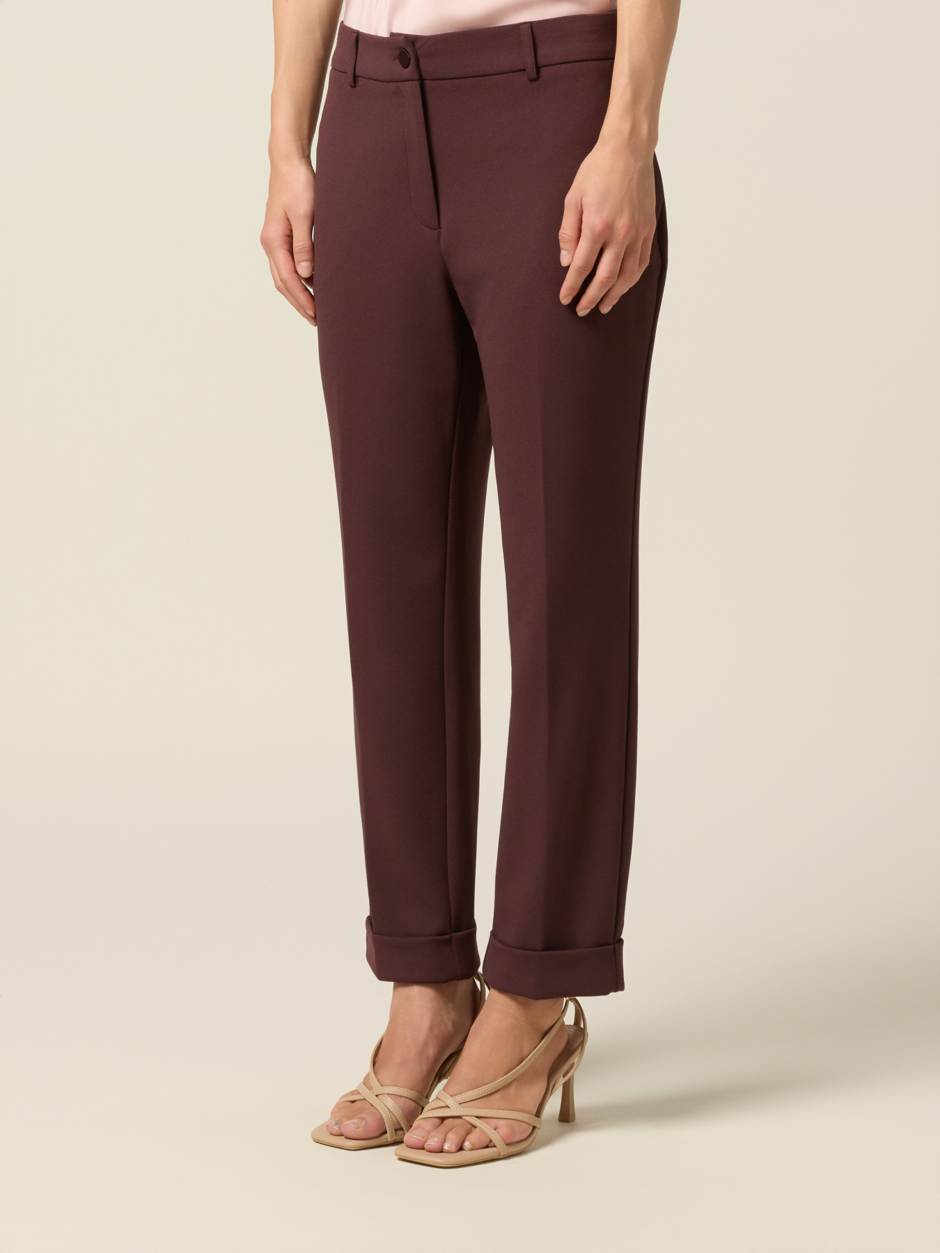 Cropped pants in crêpe fabric image number 2