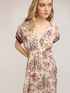 Robe longue &eacute;vas&eacute;e en satin imprim&eacute; image number 2