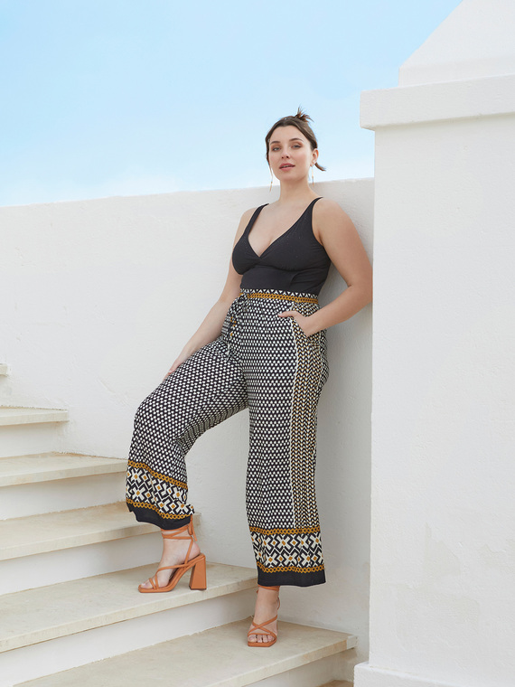 Pantalon à imprimé tribal