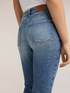 Capri jeans with slit image number 3