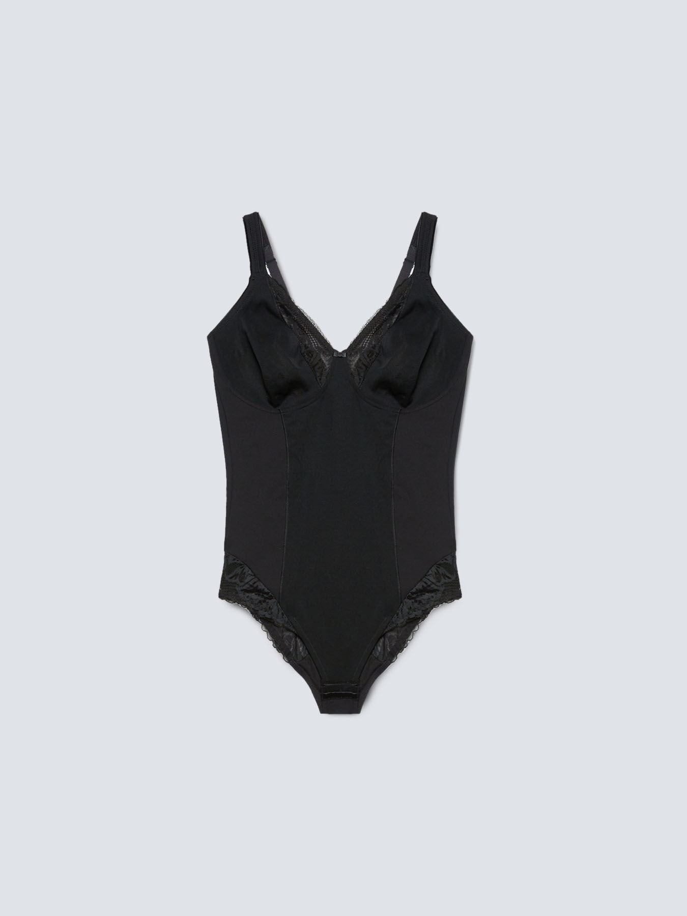 Triumph body sculpting D cup image number 3