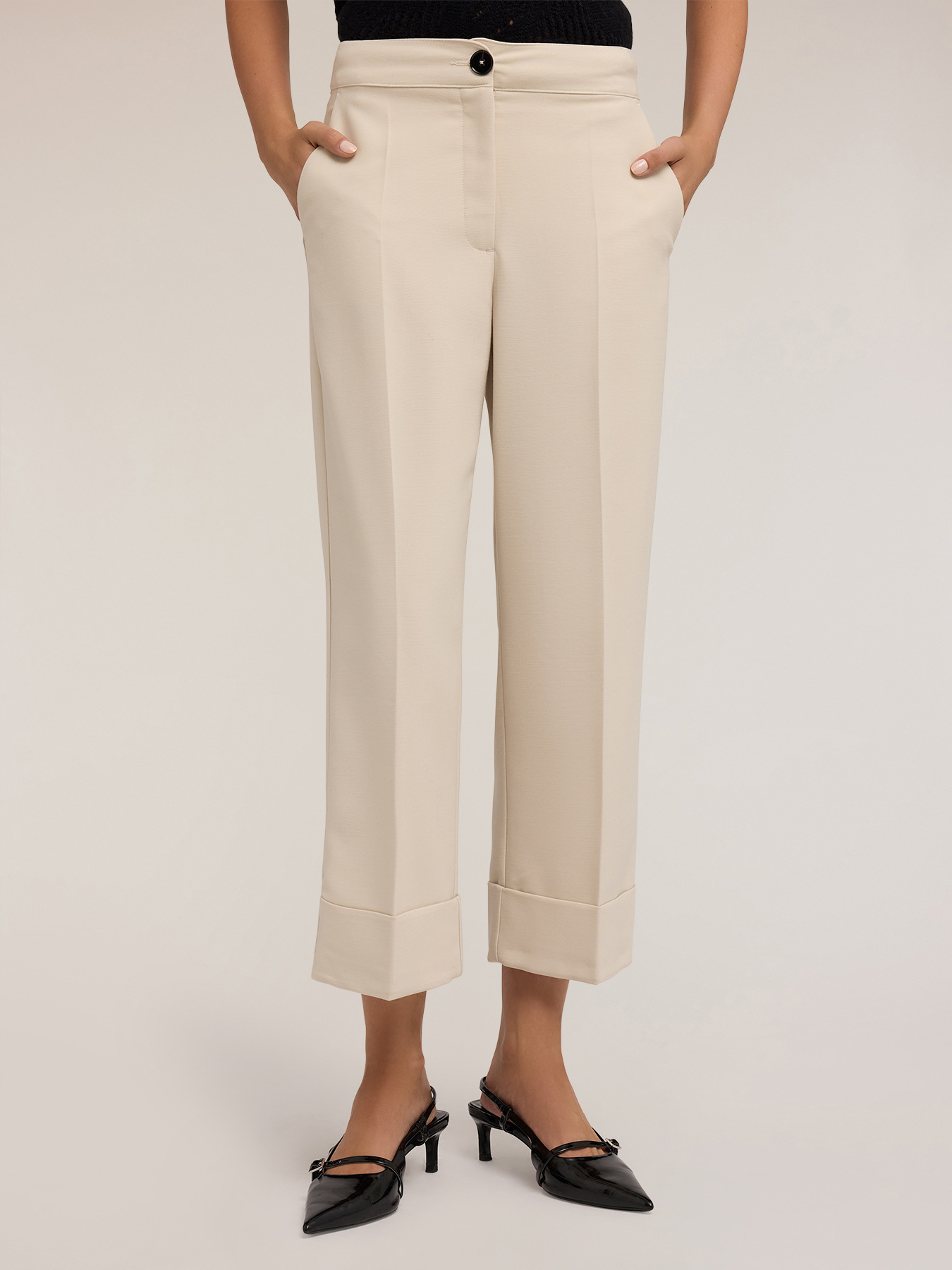 Cropped-Hose aus Crêpe image number 0