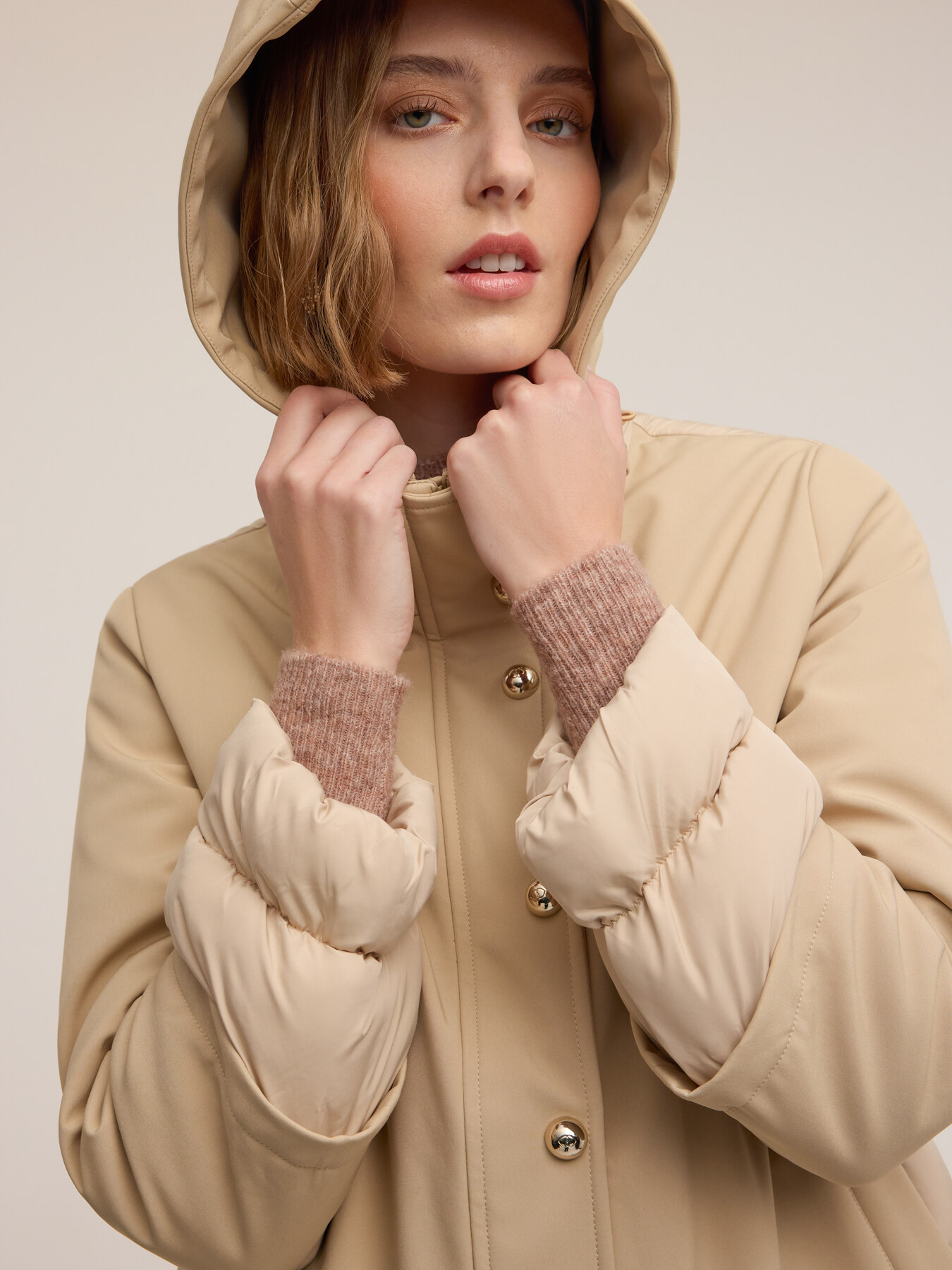 Down jacket with removable hood image number 3