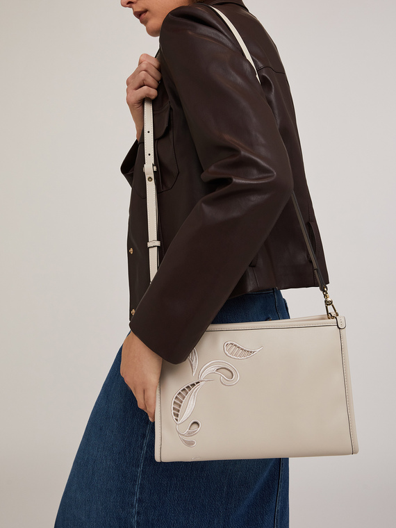 Sac brodé à bandoulière