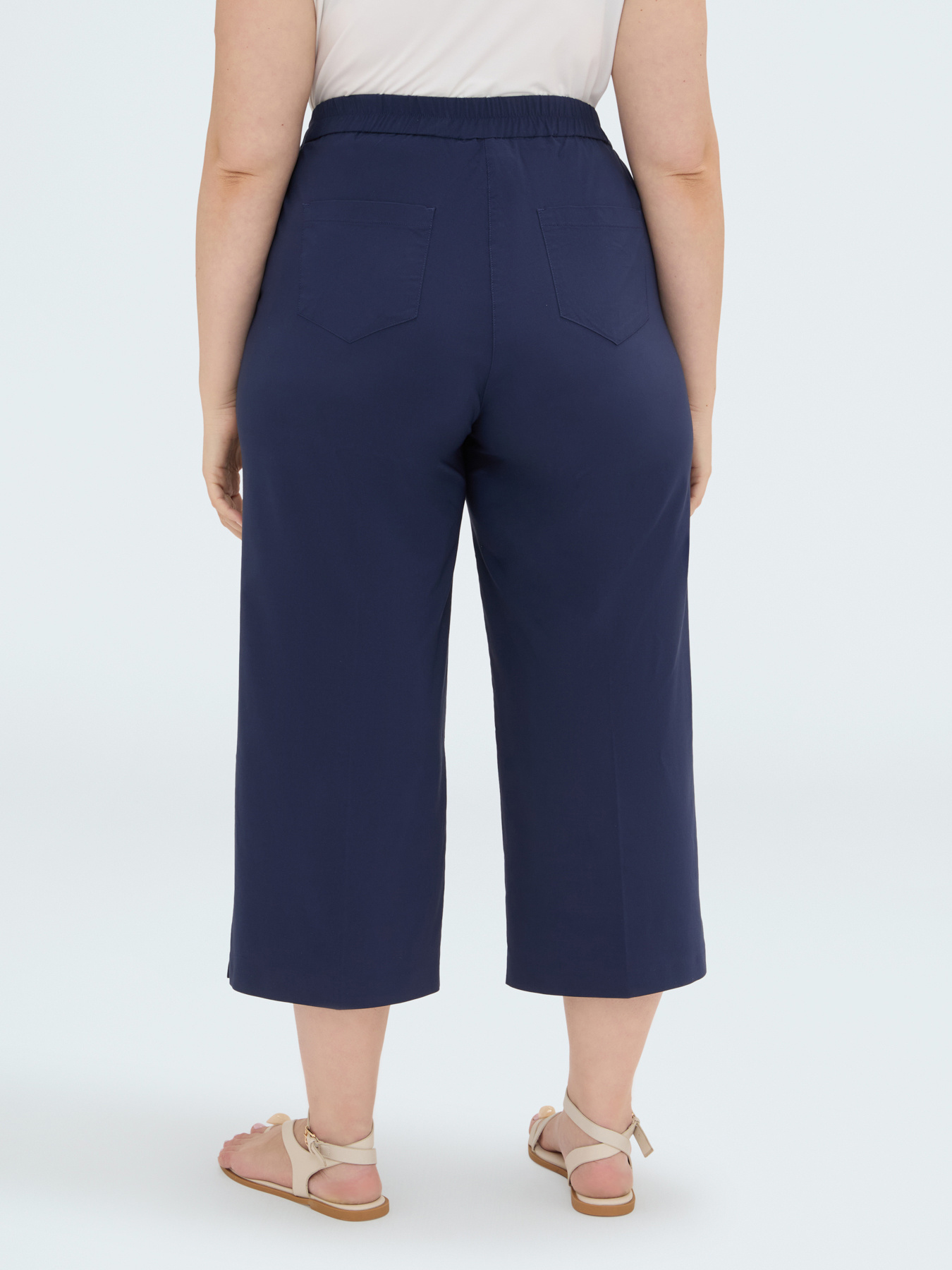 Pantalon court l&eacute;ger image number 1