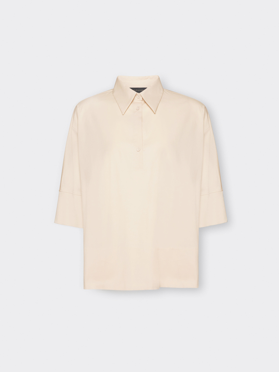 Boxy blouse with three-quarter sleeves