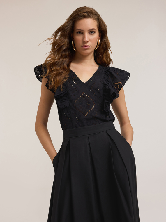 Broderie anglaise blouse with ruffle