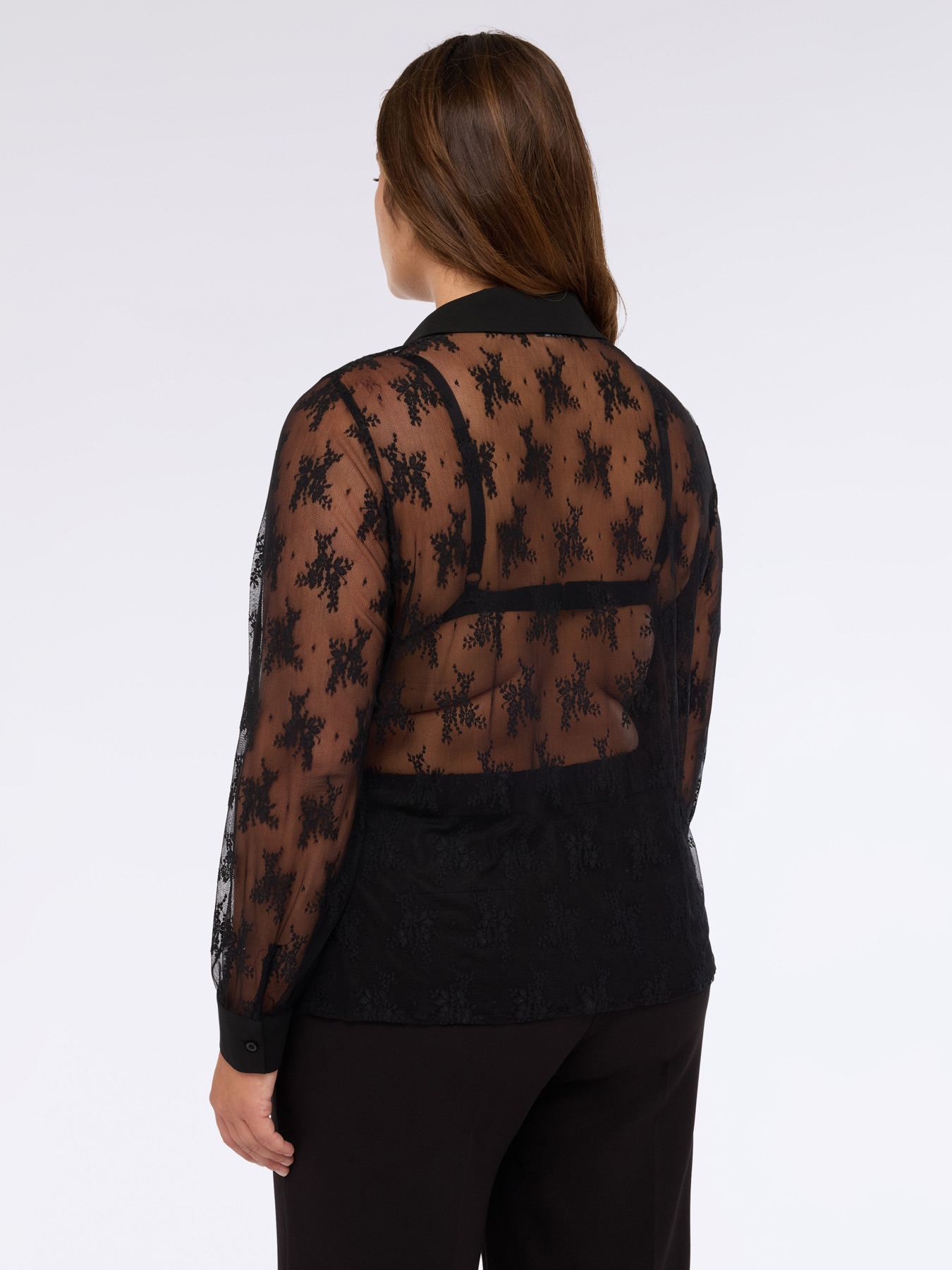 Lace shirt with ruffle on the front image number 2