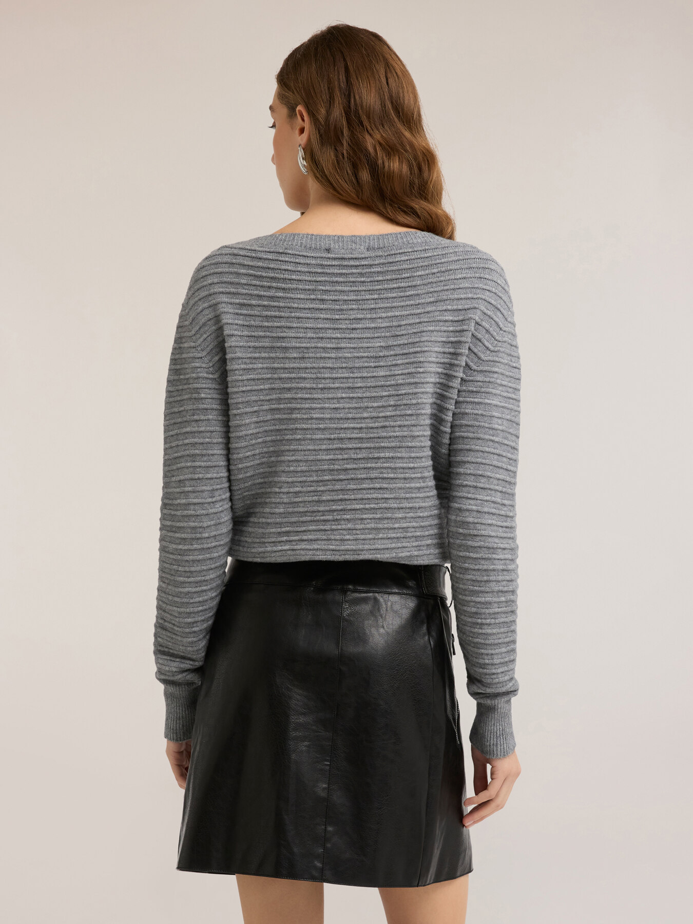 Ribbed knit in viscose blend image number 1