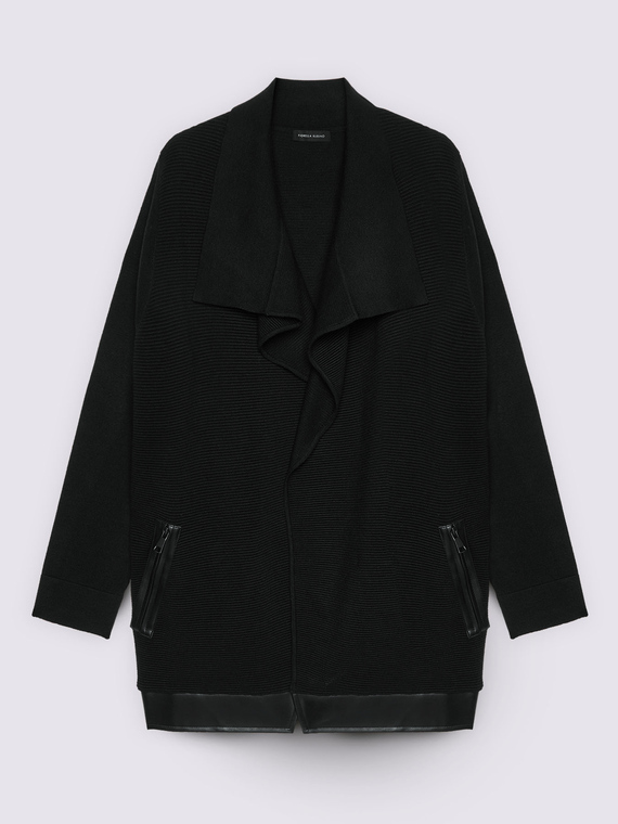 Cardigan avec d&eacute;tails en tissu enduit