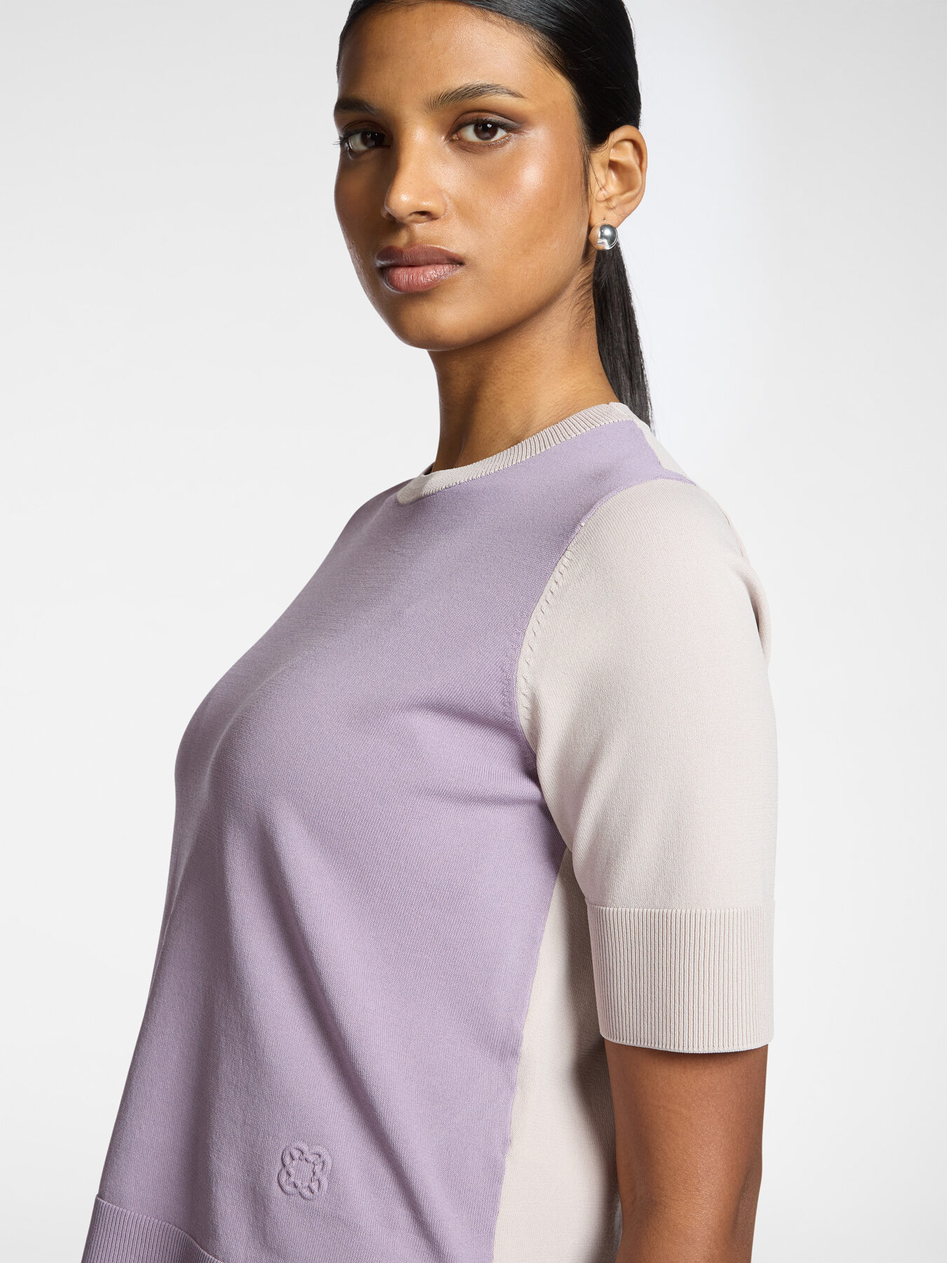 Short-sleeved viscose blend top image number 3