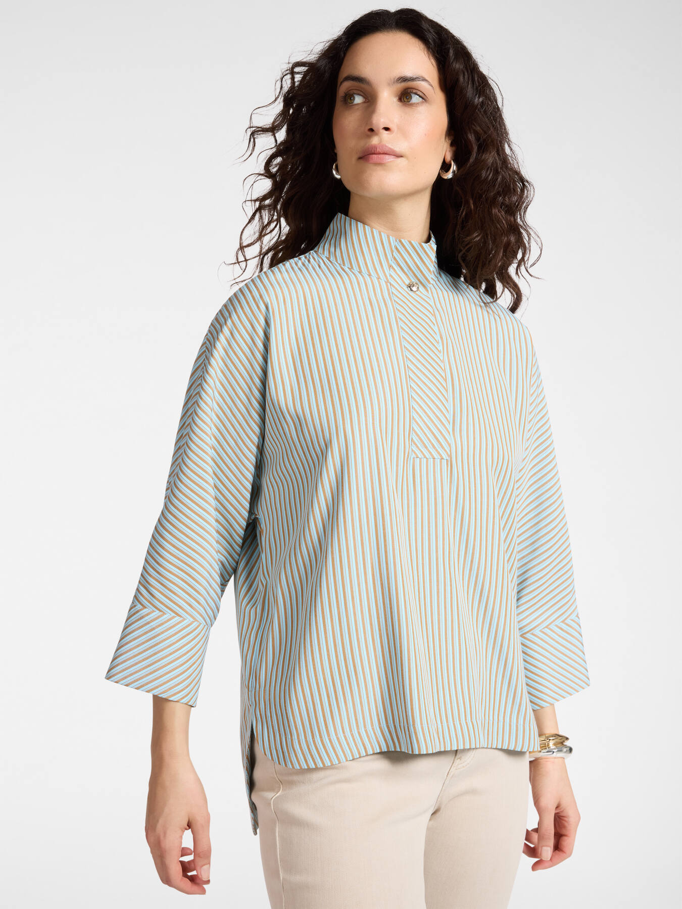 Blusa boxy de rayas image number 0
