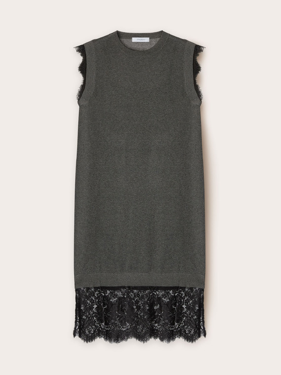 Vestito in maglia con bordi in pizzo