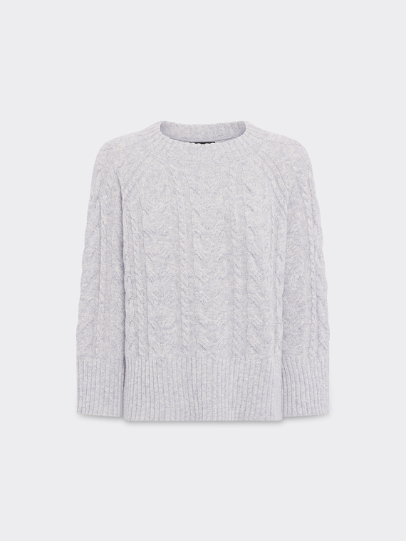 Pull en maille torsad&eacute;e pure laine