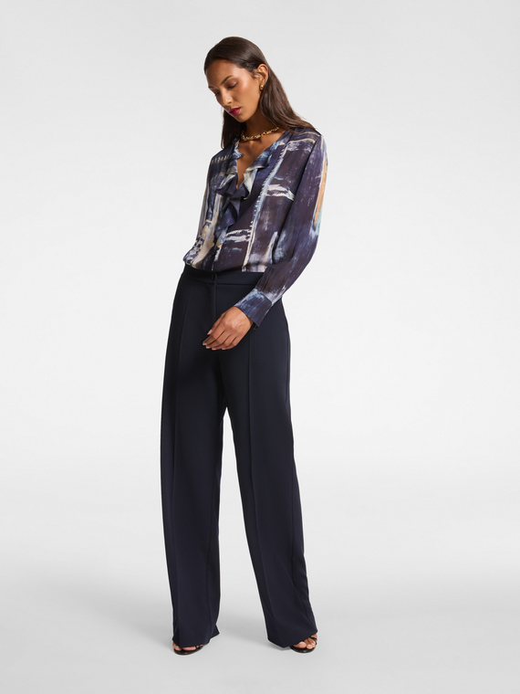 Men's trousers in flowing fabric