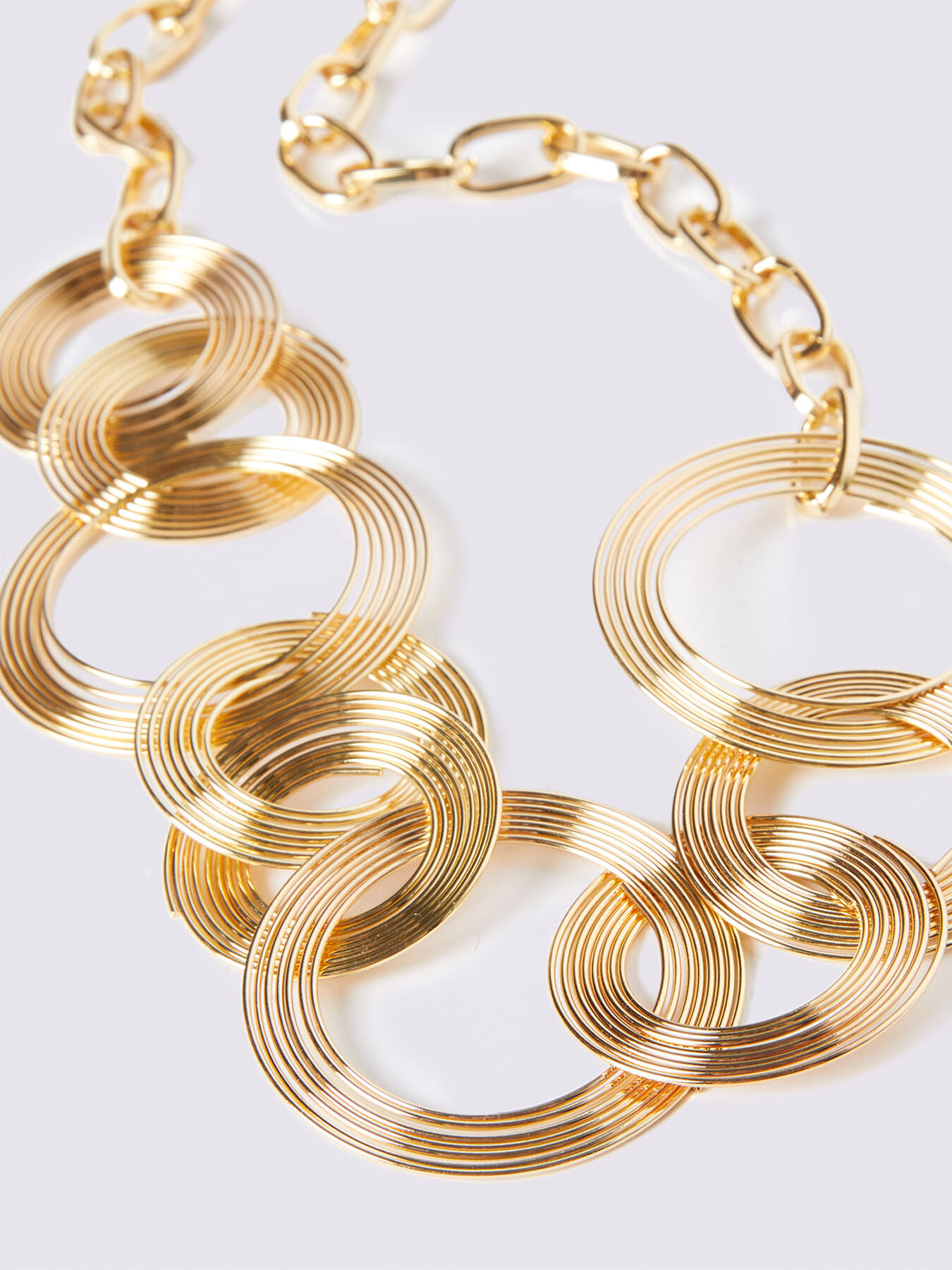 Halskette mit runden Anhängern image number 2