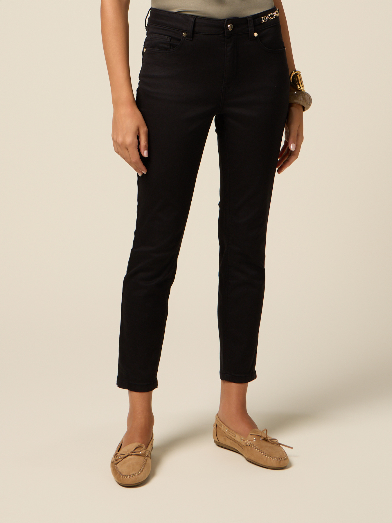 Pantaloni regular con dettaglio catena image number 3