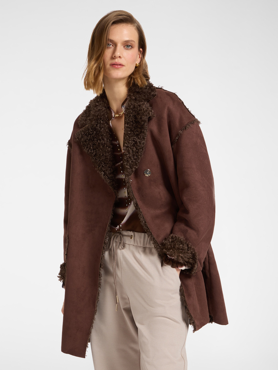 Soft fabric coat with pockets