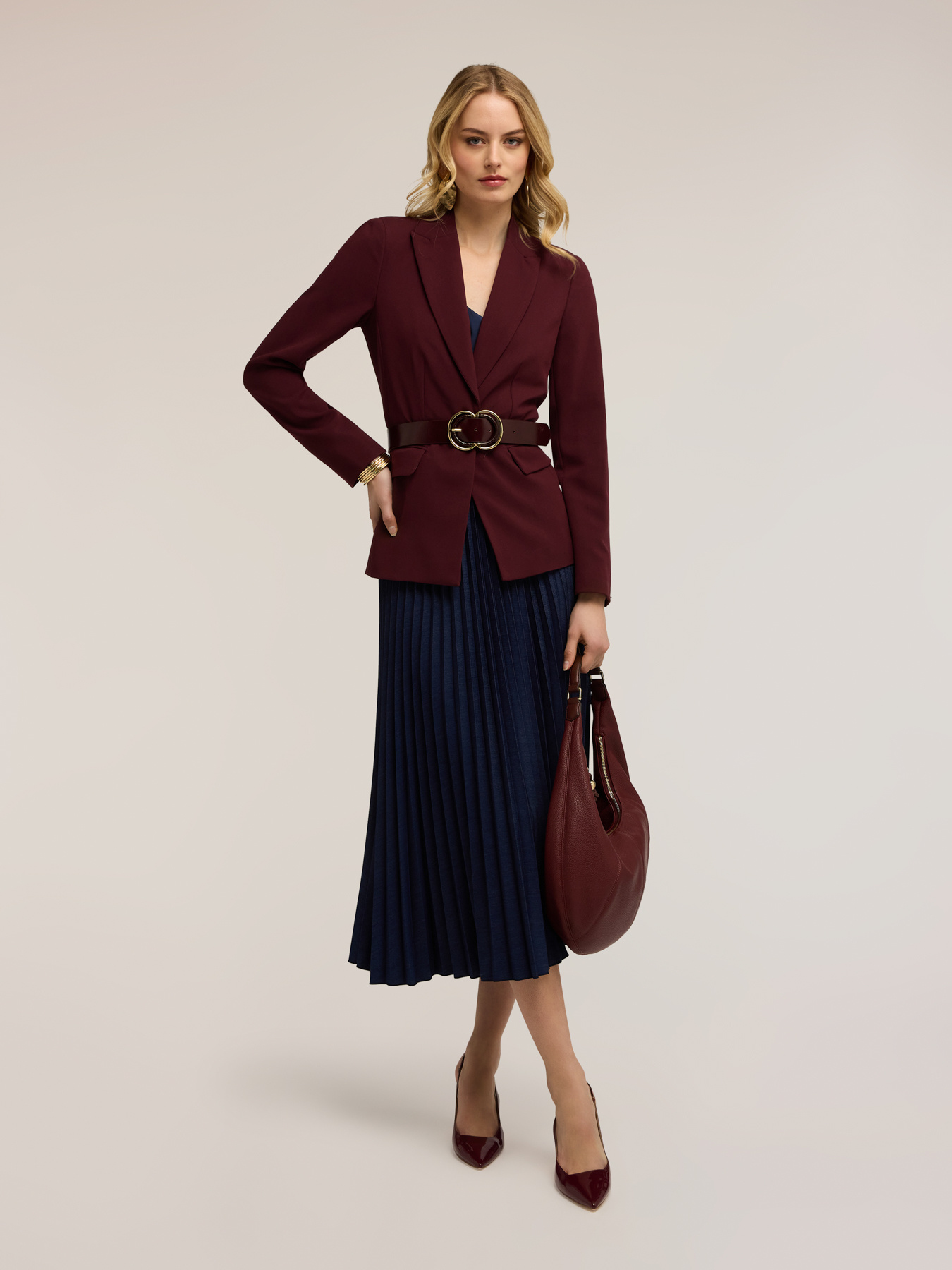 Single-breasted blazer with patch pockets image number 3