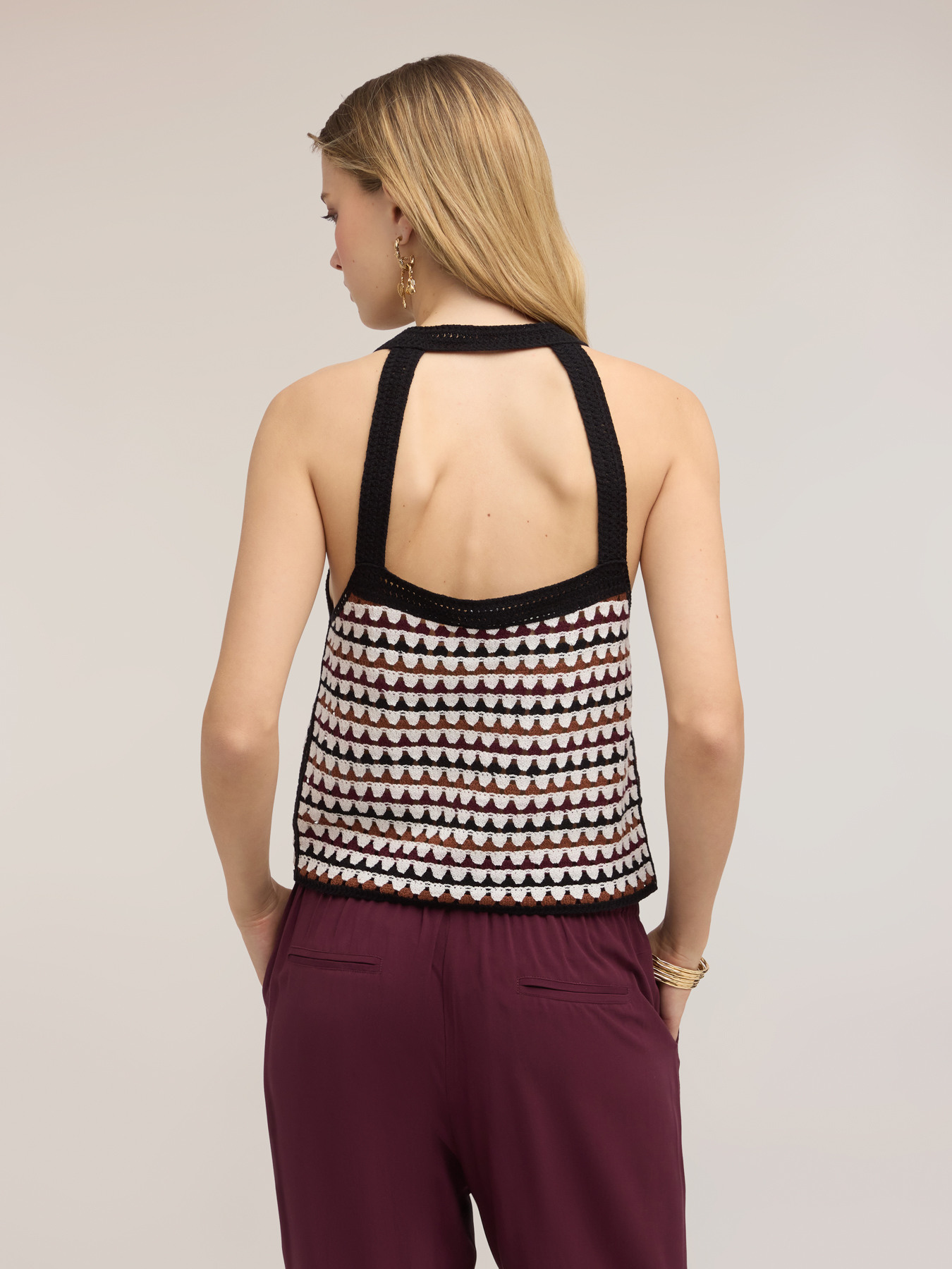 Crochet crop top image number 1