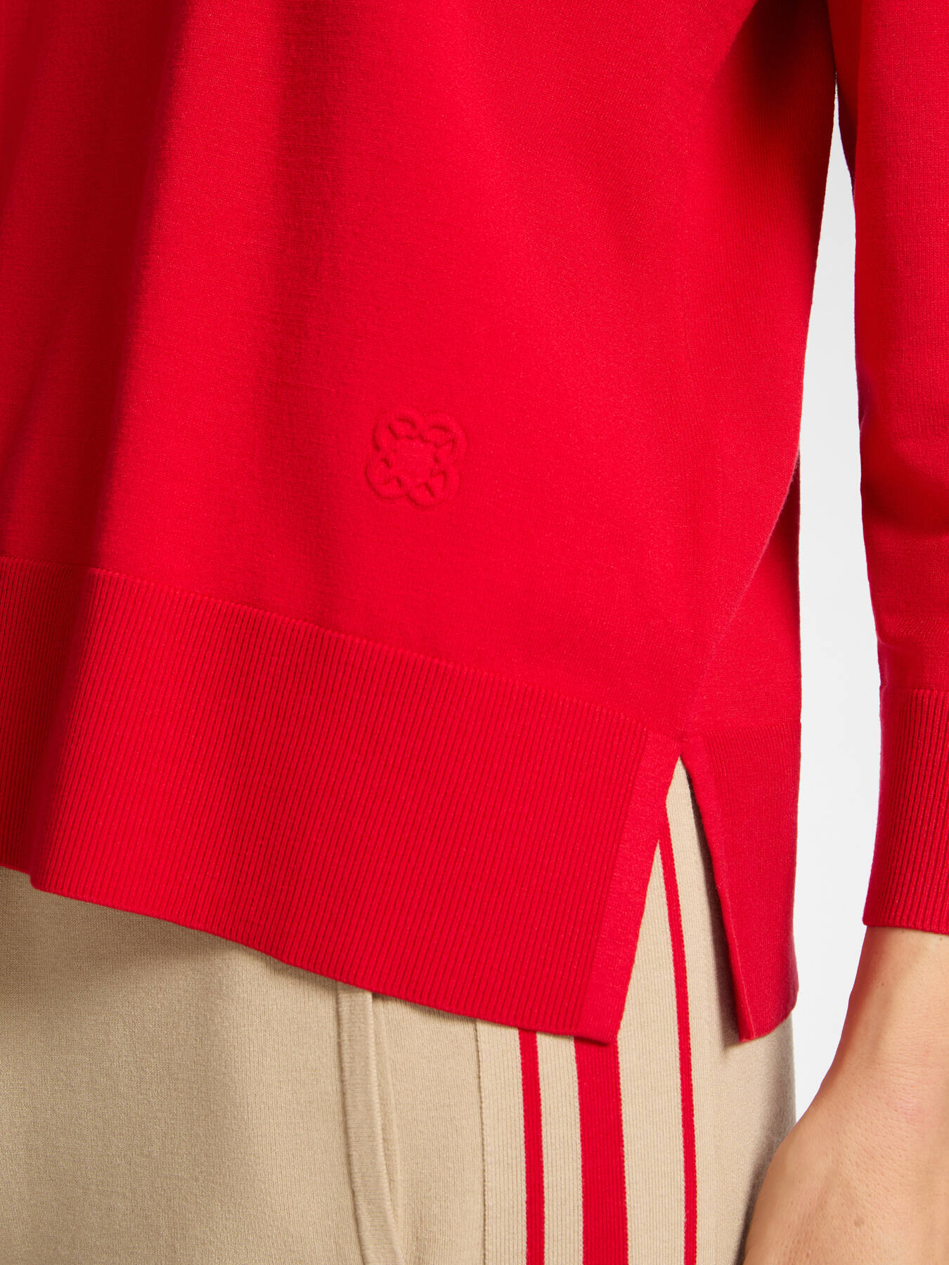 Sportlicher Rundhalspullover image number 3