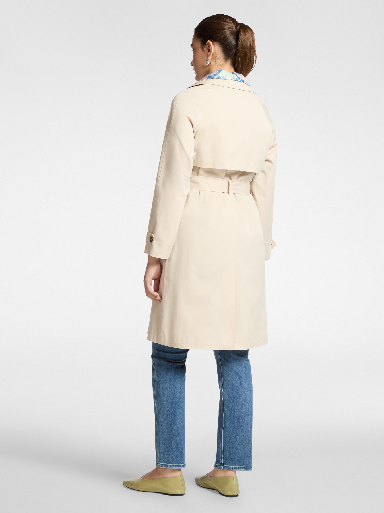 Trench doppiopetto in gabardina image number 1
