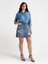 Minirock in Denim mit Rissen image number 2