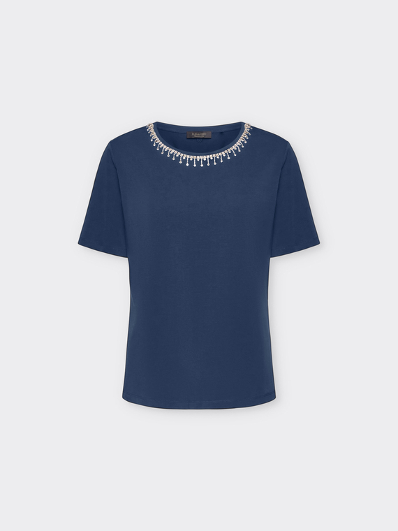 Besticktes T-Shirt