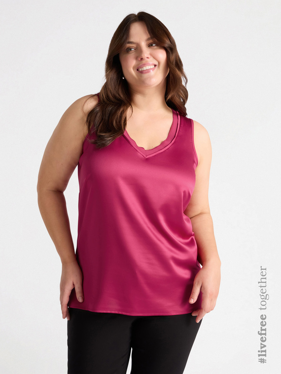 Dual fabric V-neck top
