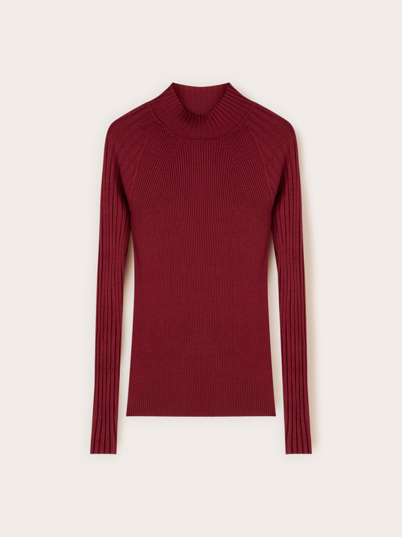Gerippter Rollkragenpullover mit enger Passform