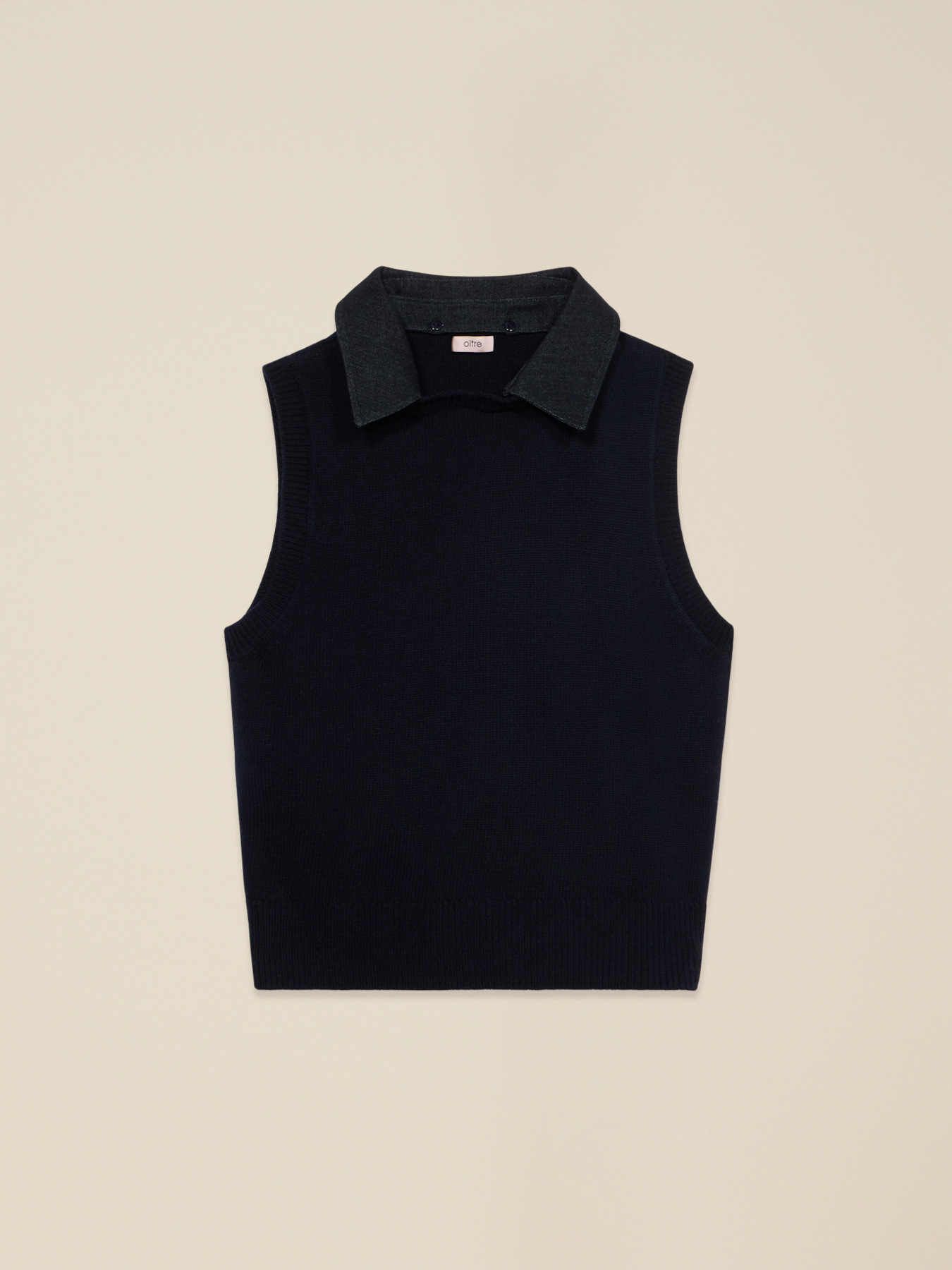 Gilet in maglia con colletto denim image number 3