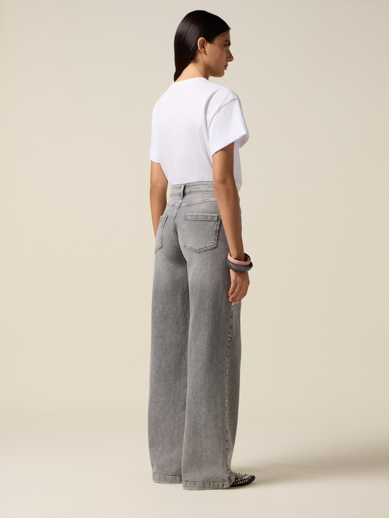 Jean palazzo avec clous décoratifs image number 1