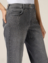 Reguläre Jeans mit Strassapplikationen image number 2