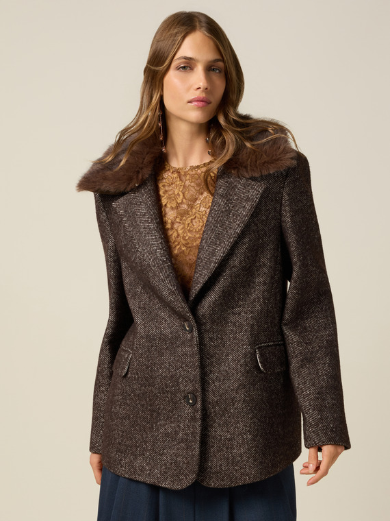 Short mixed wool coat with removable collar