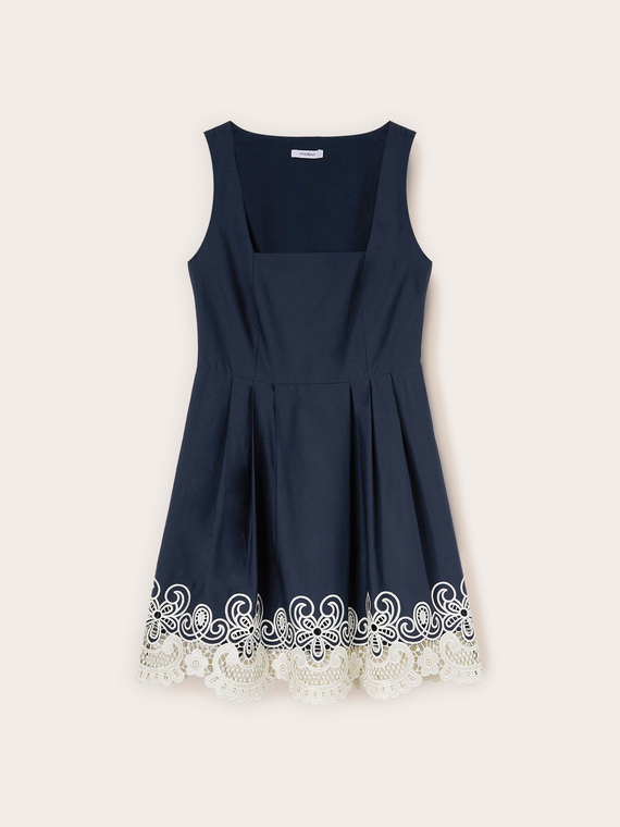 Rochie evazată din poplin cu dantelă sangallo
