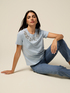 T-shirt con ricamo gioiello image number 3