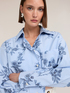 Cămașă oversized &icirc;n dungi cu imprimeu floral image number 4