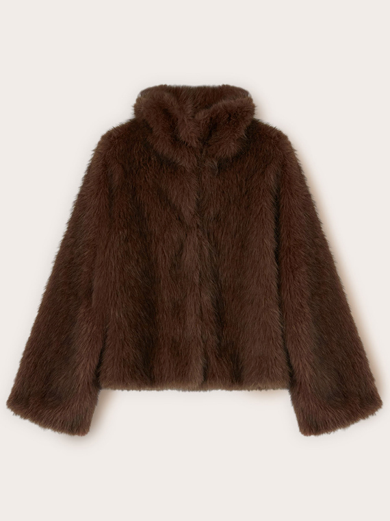 Short jacket with high collar