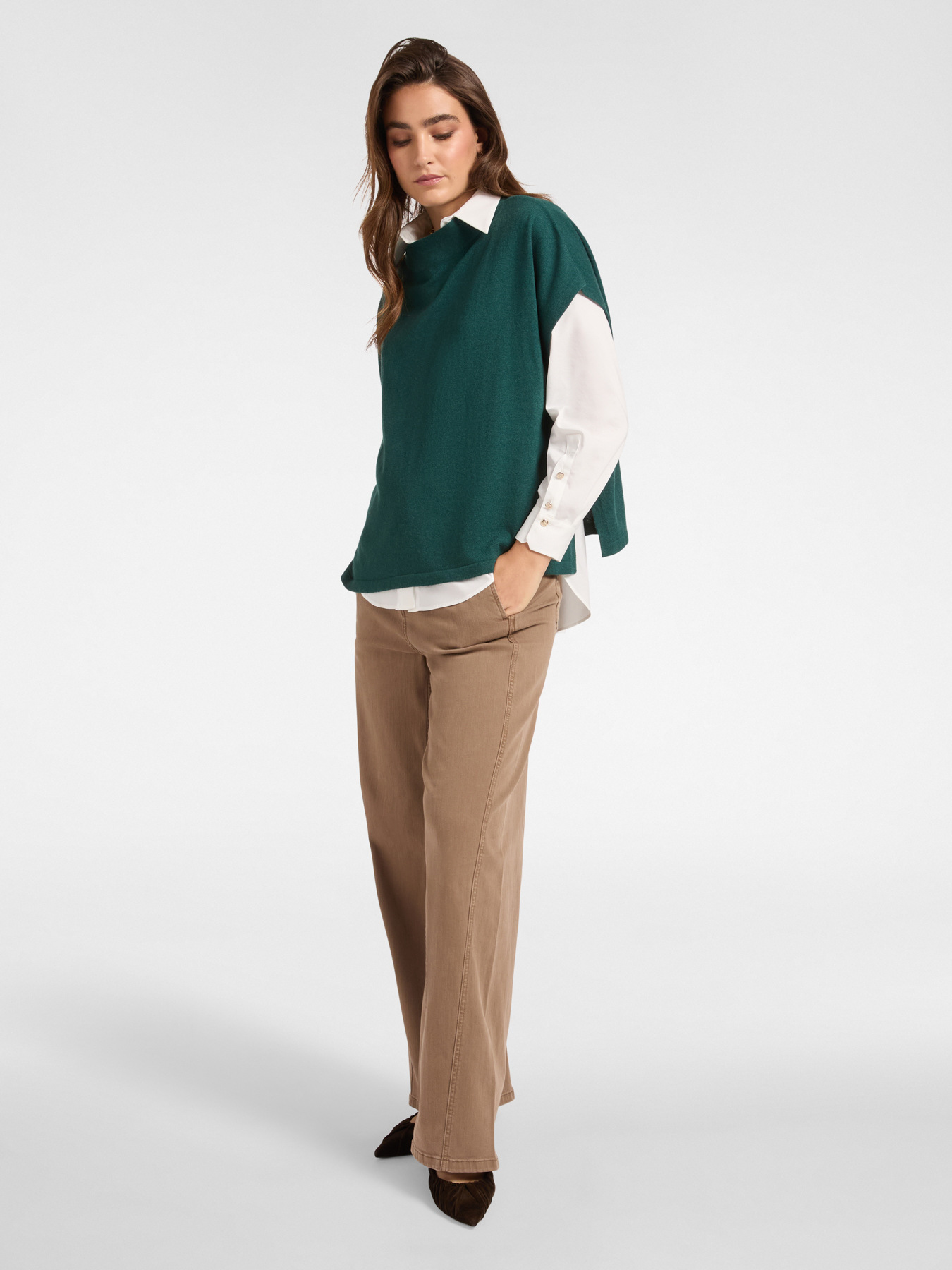 Pure wool cape image number 2