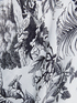 Foulard en viscose avec imprim&eacute; tropical image number 2