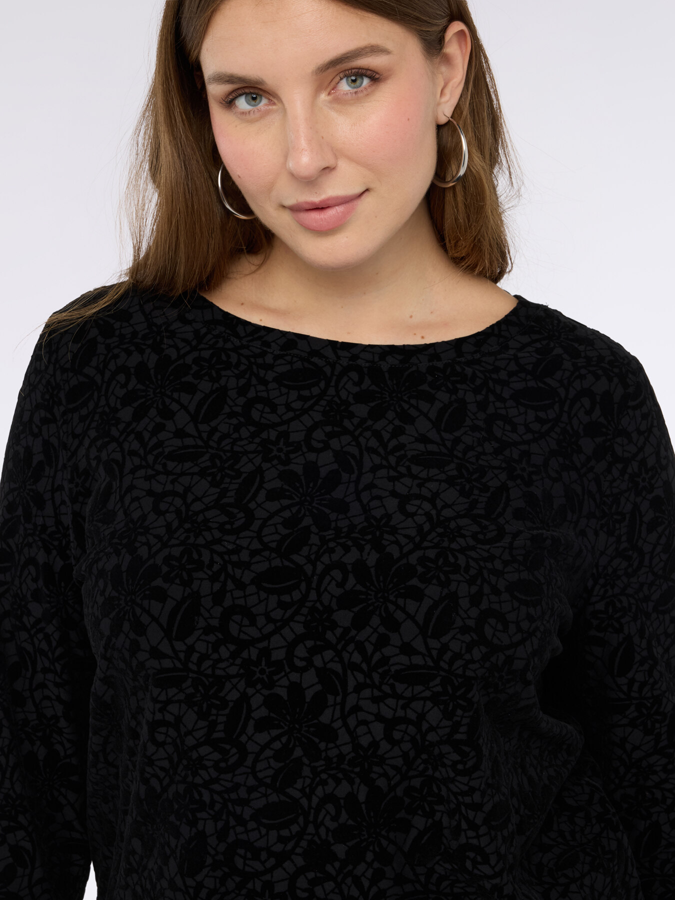 T-Shirt aus Jersey mit Relief-Spitzendruck image number 2