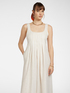 Robe en lin avec plis sur le devant image number 2