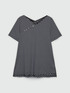 Gestreiftes T-Shirt mit Strass image number 5