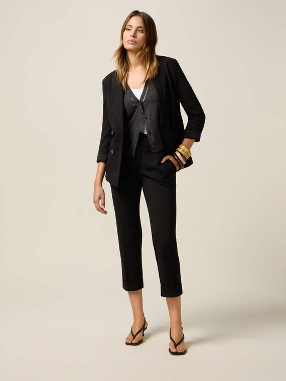 Pantaloni cropped din țesătură crepe