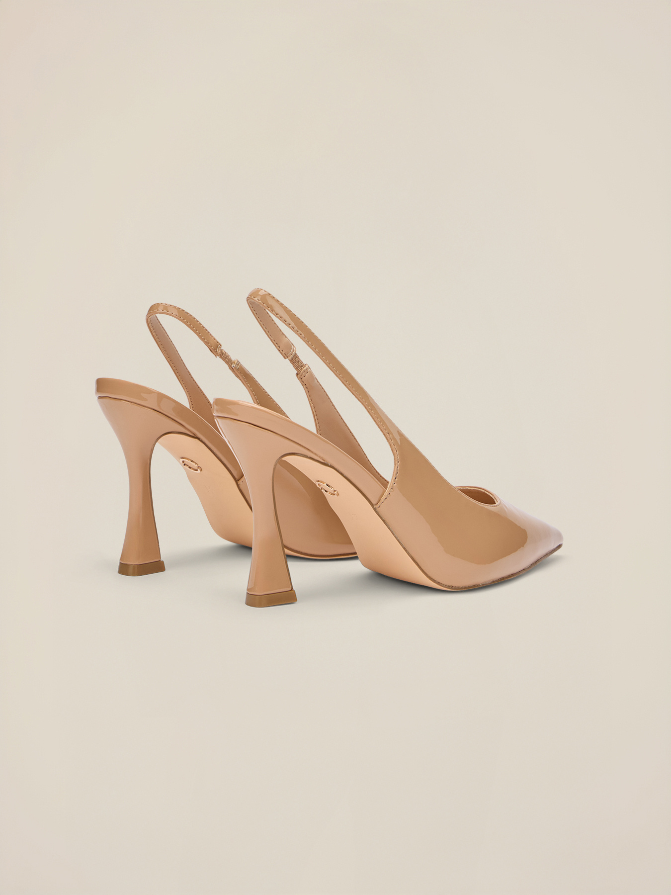 Pointed slingback pumps image number 3