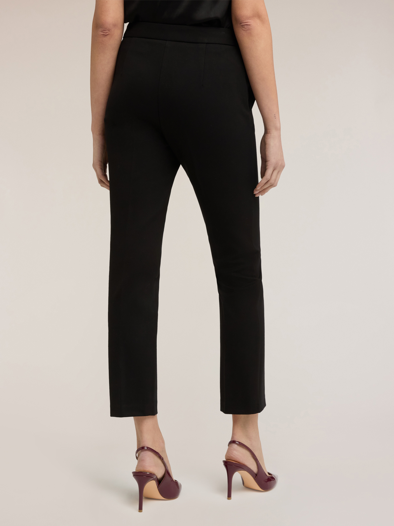 Regular fit trousers in milano stitch image number 1