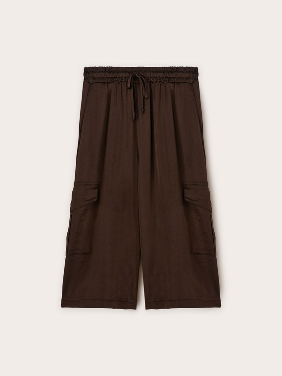 Bermudas con bolsillos cargo