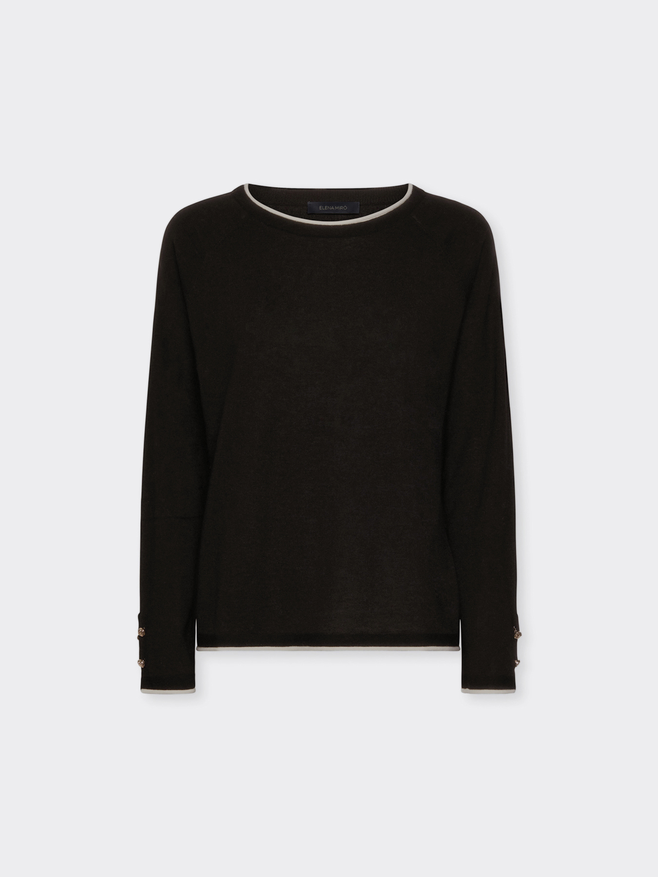 Sweater with contrasting edge image number 4